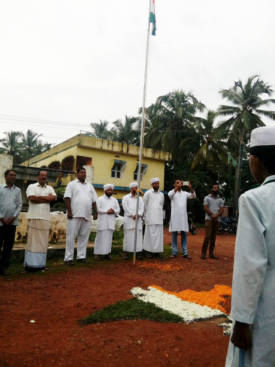 ಸಂತೋಷ್‌ನಗರ ಬದ್ರಿಯಾ ಮಸೀದಿಯಲ್ಲಿ ಸ್ವಾತಂತ್ರ್ಯೋತ್ಸವ